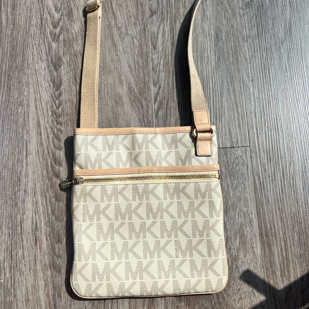 Michael Kors Crossbody Purce